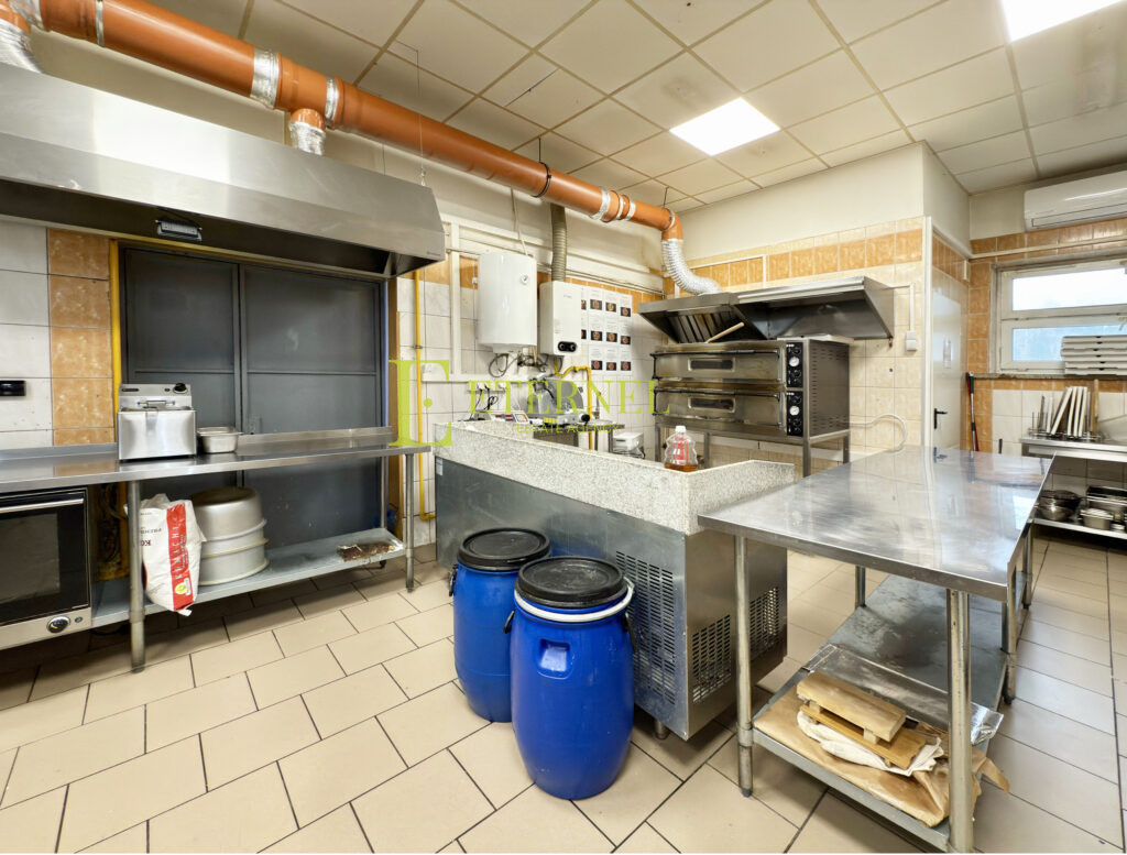 Готовий ресторан до оренди, 170 м² з повним професійним обладнанням та ліцензіями – входь і працюй!