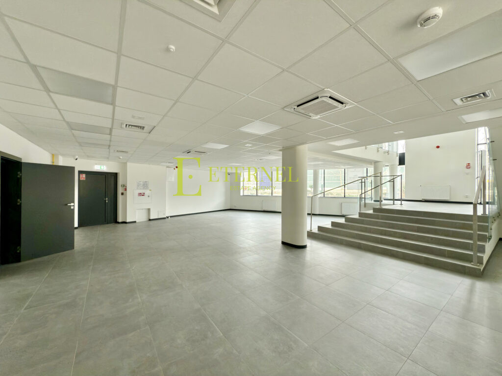 NEW PRICE – Kraków – Al. Jana Pawła II – Commercial Premises – 467.57 m²