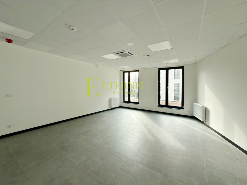 NEW PRICE – Kraków – Al. Jana Pawła II – Commercial Premises – 467.57 m²