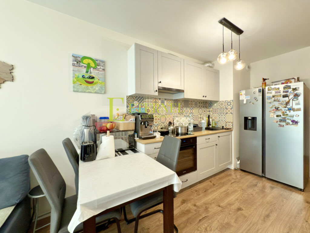 Сучасна 2-кімнатна квартира 51 м² з балконом в новобудові 2022 року – os. Bohaterów Września, готова до заселення!