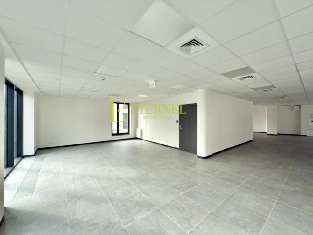 NEW PRICE – Kraków – Al. Jana Pawła II – Commercial Premises – 467.57 m²