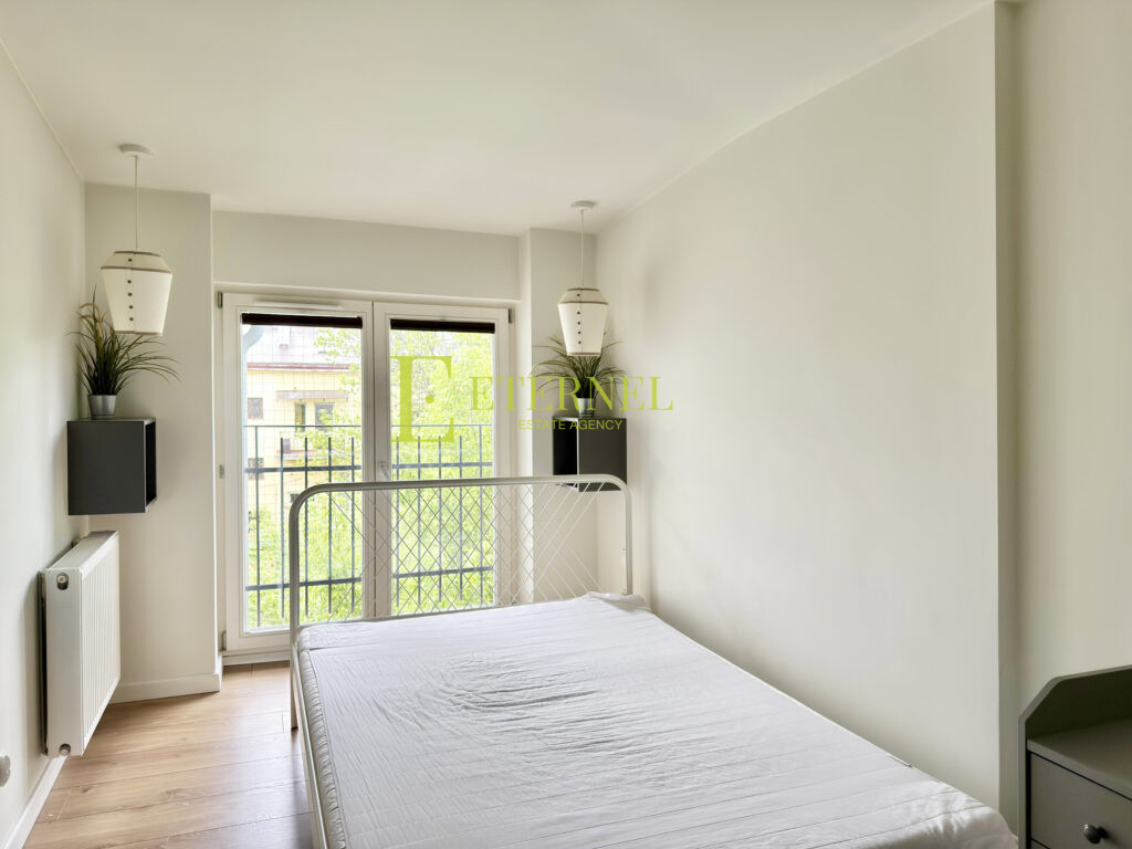 Світлий повністю умебльований апартамент 39 м² в історичній кам’яниці 1910 року з ліфтом на ul. Topolowa – престижне Stare Miasto!