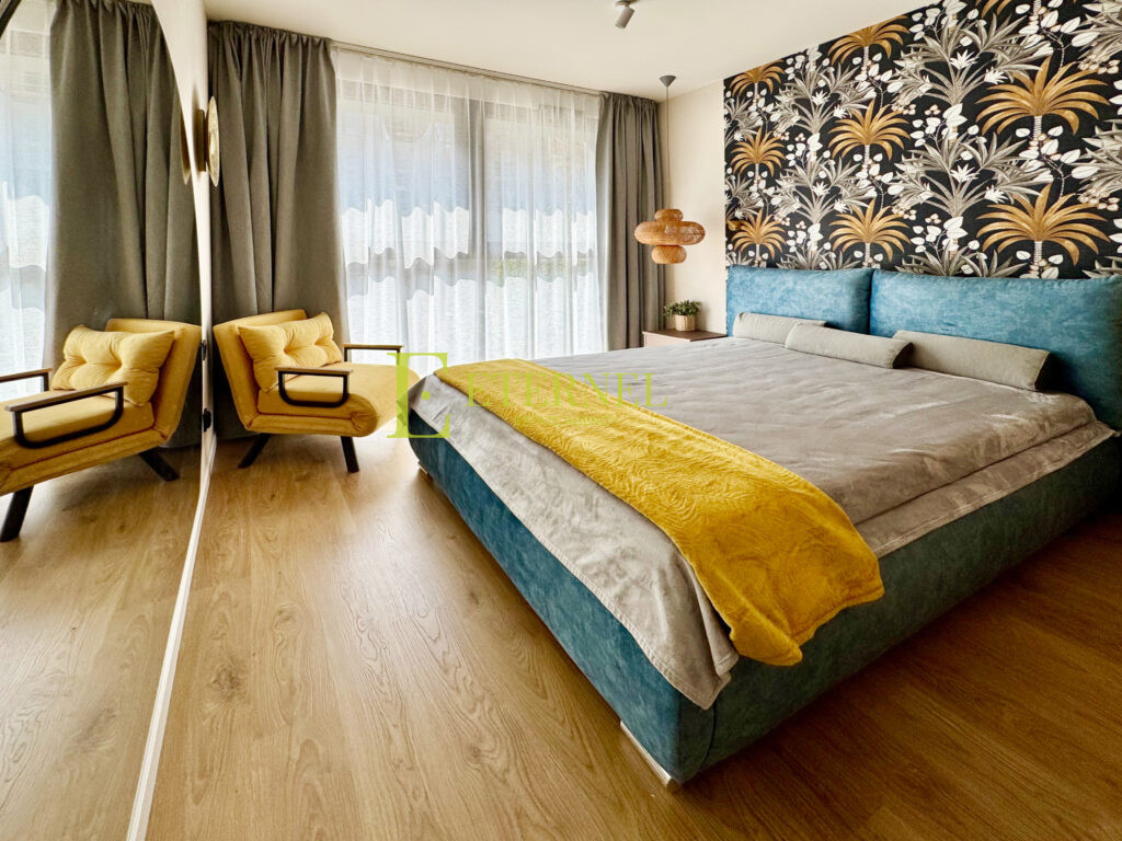 Елегантний дизайнерський апартамент 48 м² в престижному комплексі Młyny Mogilska 2022 року – 5 хв до Rynek, фітнес та кінозал!