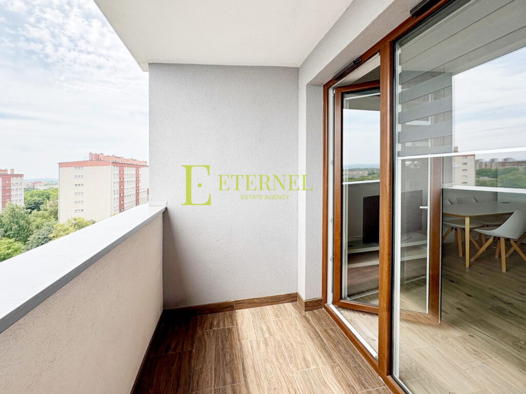 Сучасна повністю умебльована студія 30 м² на 8 поверсі з панорамним видом на місто – osiedle Na Lotnisku, дружня до тварин!