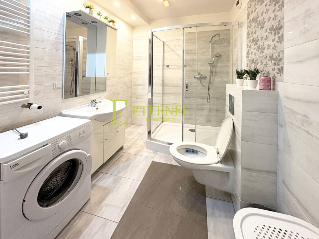 Кондиціонована студія 34м2 з гардеробом та балконом – вулиця Siewna, Perła Prądnika