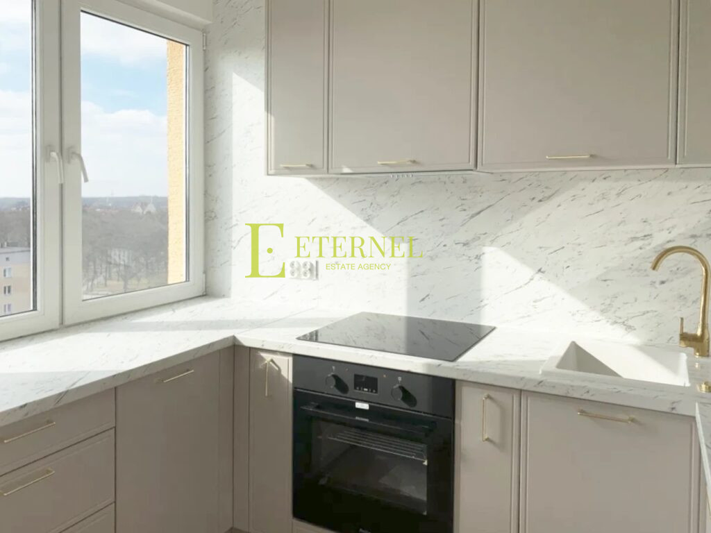 Beautiful 3-room apartment 45m2 after major renovation – Kędzierzyn-Koźle city center