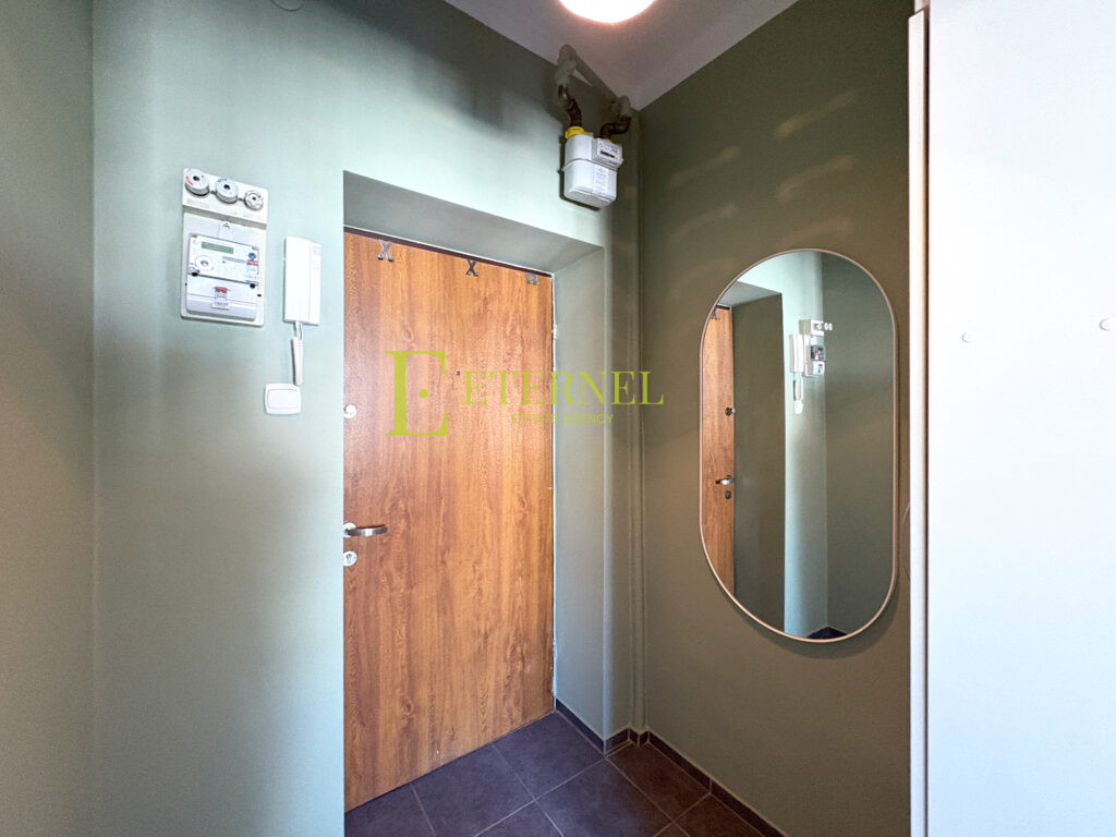 35m2 apartment on Zaleskiego street – peaceful area, parking included, pets accepted