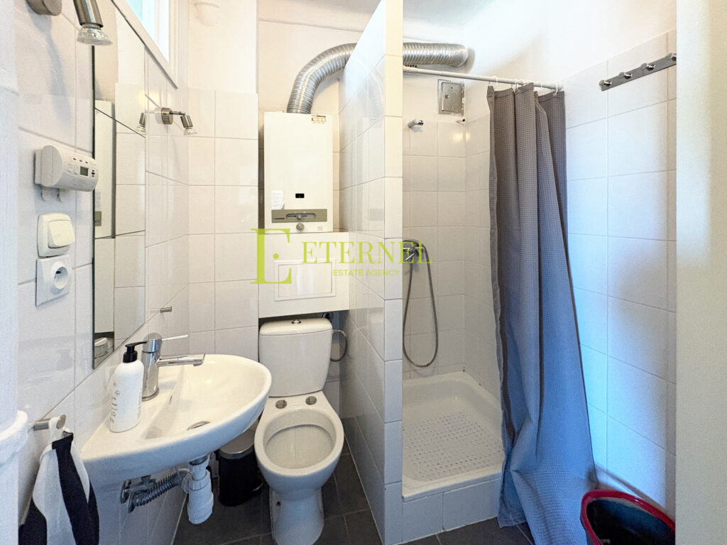 35m2 apartment on Zaleskiego street – peaceful area, parking included, pets accepted