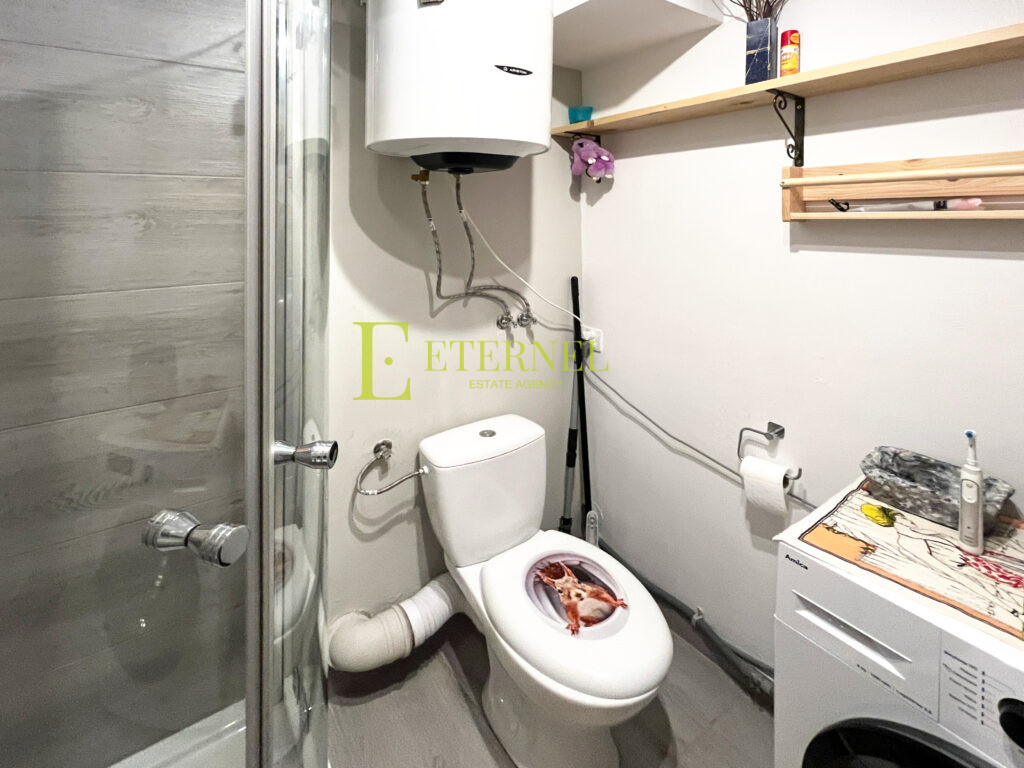 Інтимна студія 22м2 з приватним подвір'ям 24м2 – вулиця Janusa, паркінг включений