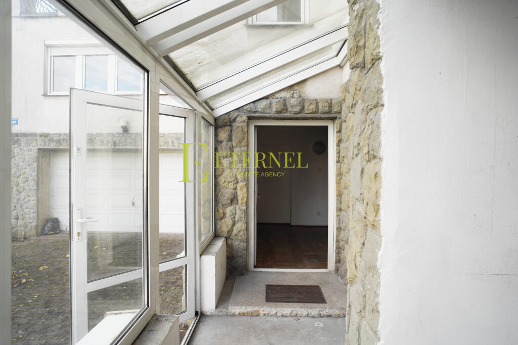 Przestronny dom 350m² z widokiem na lasy – Daszyńskiego