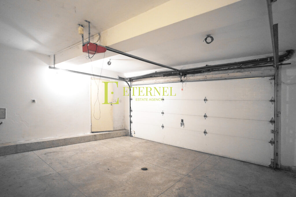 Przestronny dom 350m² z widokiem na lasy – Daszyńskiego