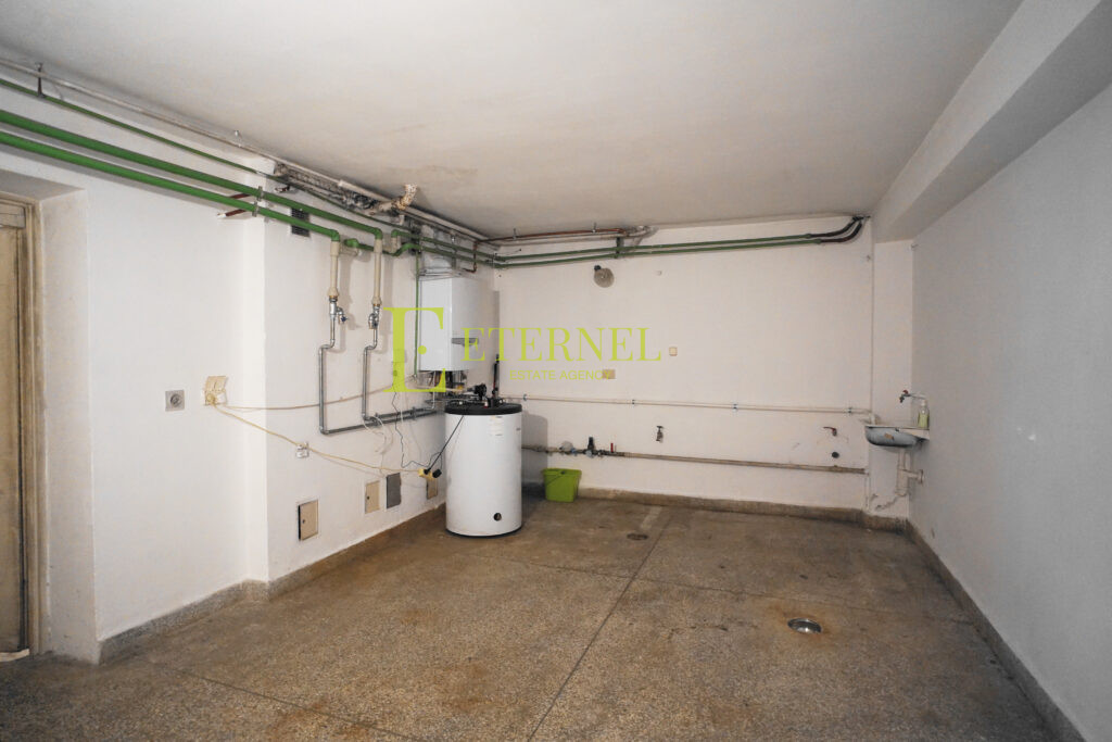 Przestronny dom 350m² z widokiem na lasy – Daszyńskiego