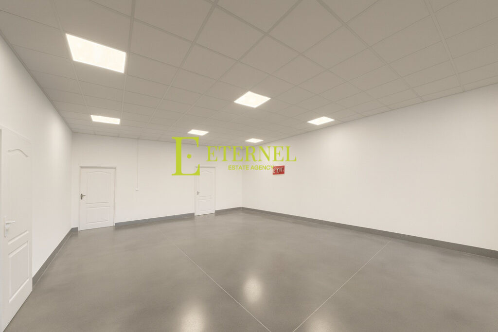 Inwestycyjny lokal handlowy 630m² w centrum osiedla – Nowa Huta