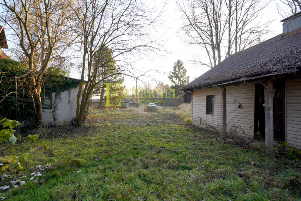 Działka budowlana nad stawem 12 arów – Głęboka