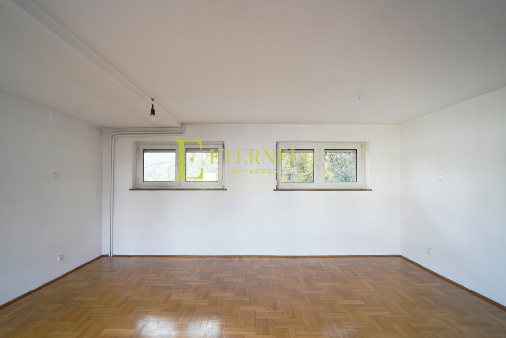 Przestronny dom 350m² z widokiem na lasy – Daszyńskiego