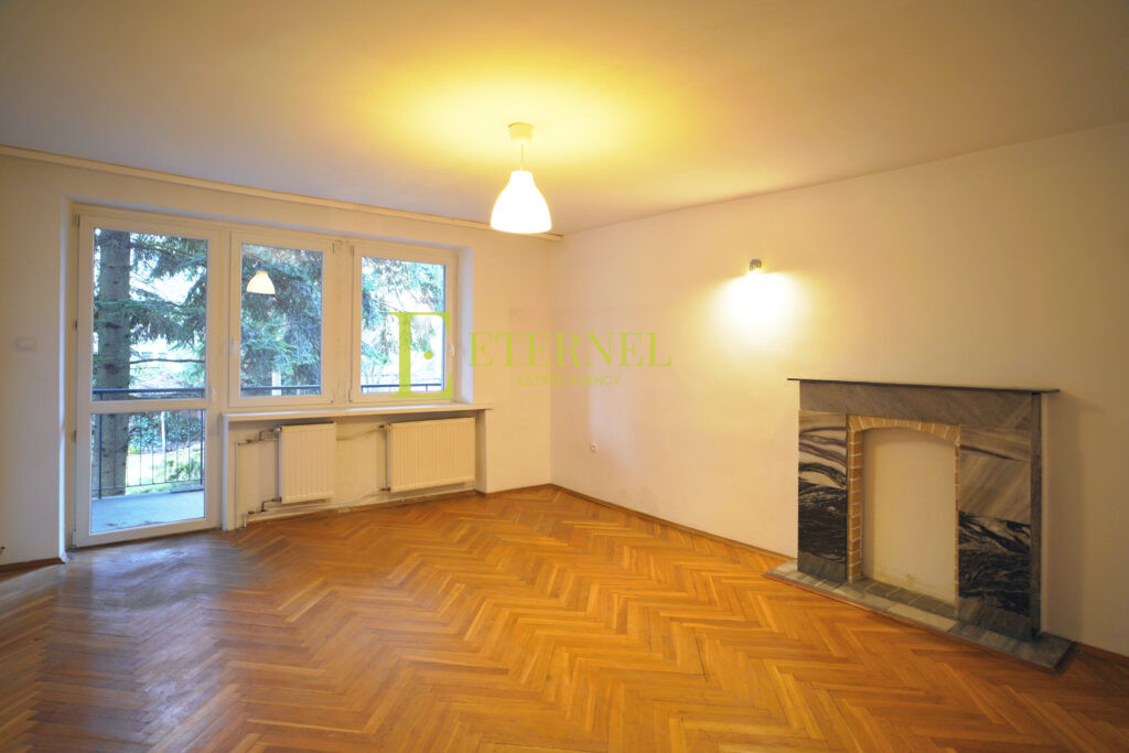 Unique apartment 102.83m² + independent apartment + garage – Officers' Estate
