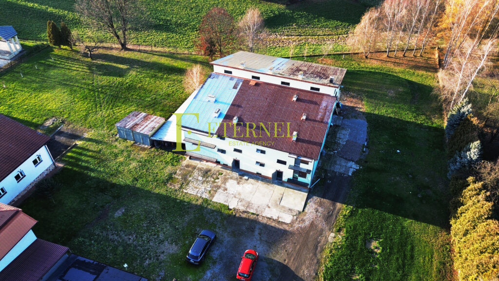Warehouse-production hall with 51-are plot – Lednica Górna