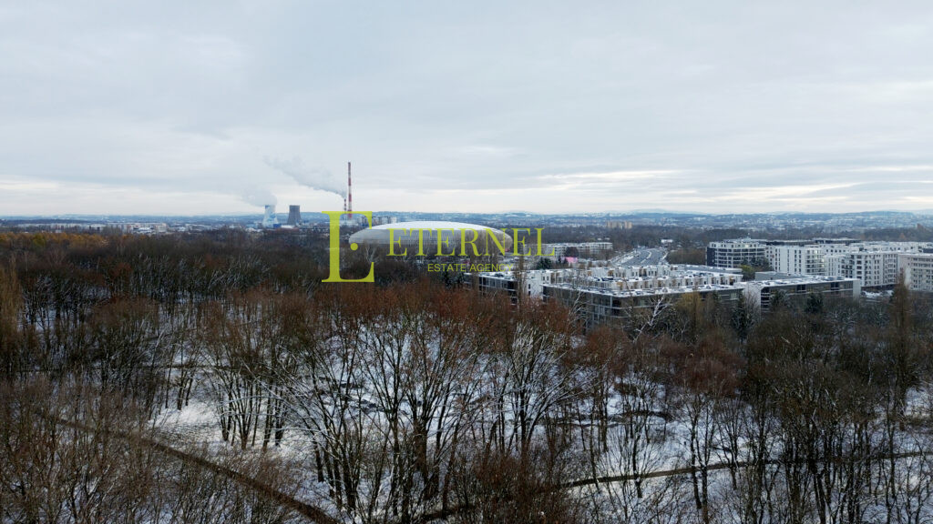 Investment plot 4.8 ares with building – Jana Pawła II Avenue