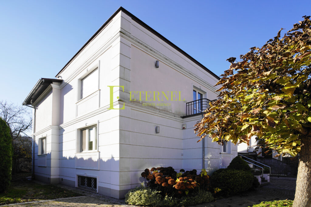 Ekskluzywna rezydencja 258m2 po remoncie – Bronowice