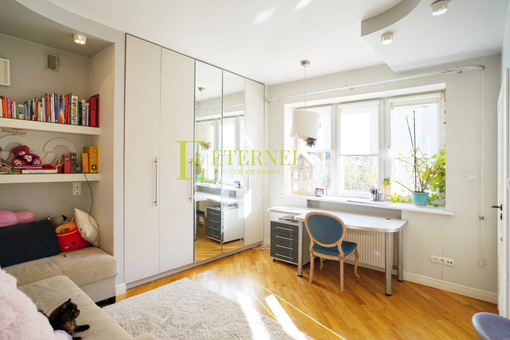 Ekskluzywna rezydencja 258m2 po remoncie – Bronowice