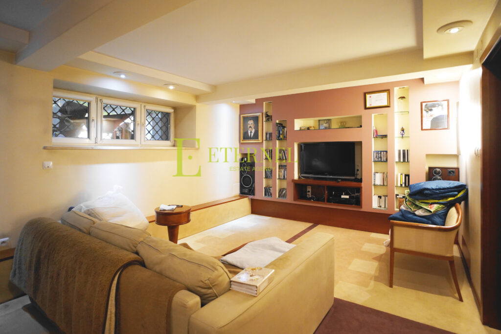 Ekskluzywna rezydencja 258m2 po remoncie – Bronowice