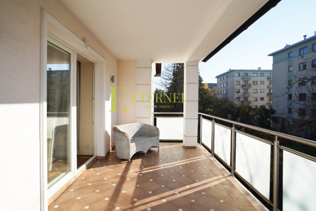 Ekskluzywna rezydencja 258m2 po remoncie – Bronowice