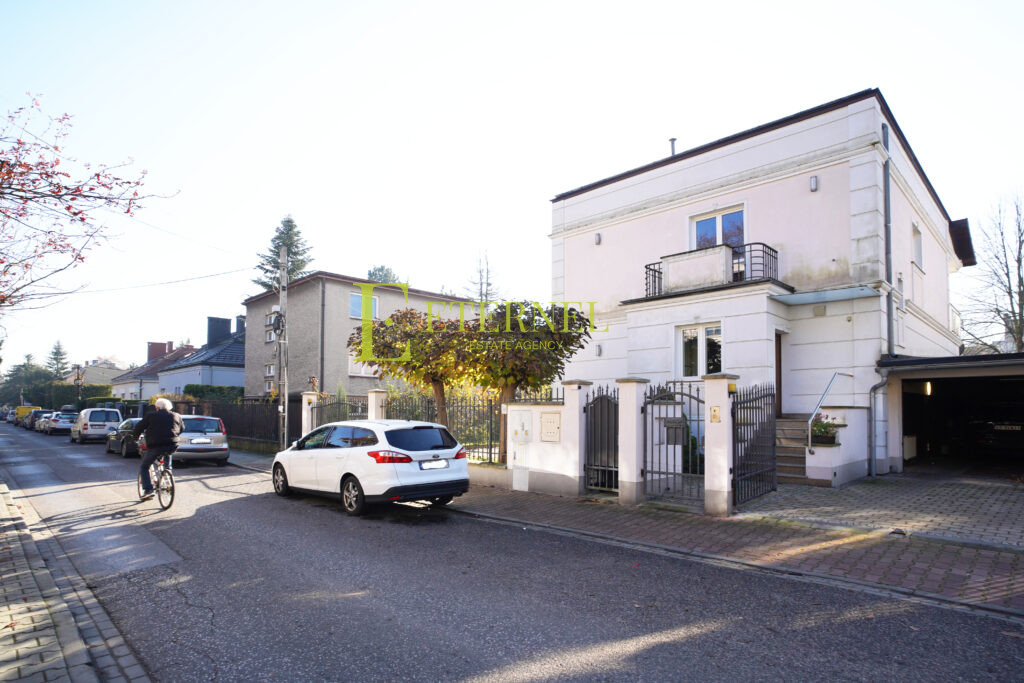 Ekskluzywna rezydencja 258m2 po remoncie – Bronowice