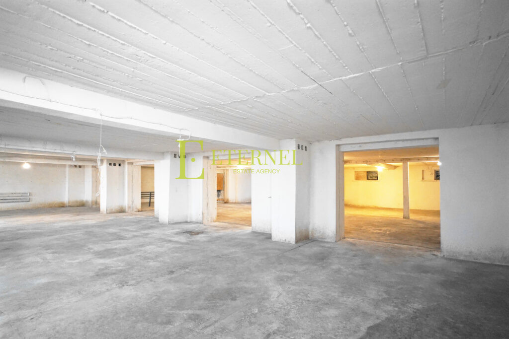 Warehouse-production hall with 51-are plot – Lednica Górna