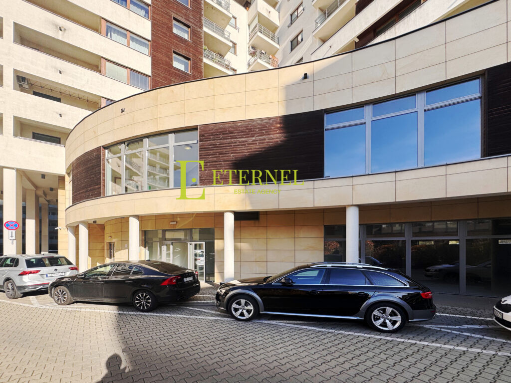 Inwestycyjny lokal 708,2m² z pozwoleniem na mieszkania – Ruczaj