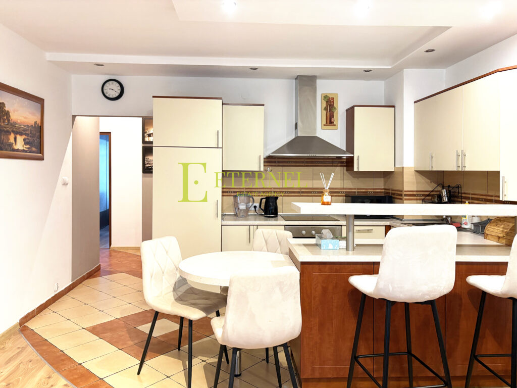 4-pokojowe mieszkanie z tarasem i ogródkiem – ul. Okulickiego