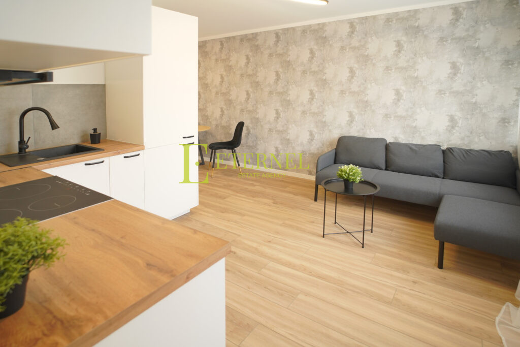 Mieszkanie 2-pokojowe po remoncie 26,7m2 – Os. Na Stoku