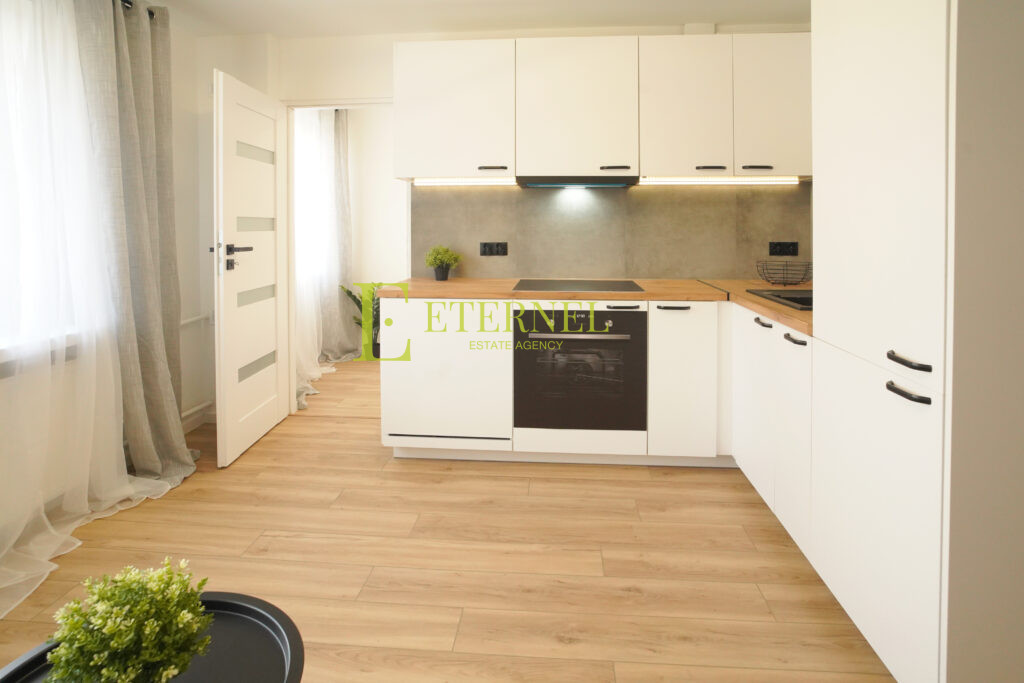 Mieszkanie 2-pokojowe po remoncie 26,7m2 – Os. Na Stoku