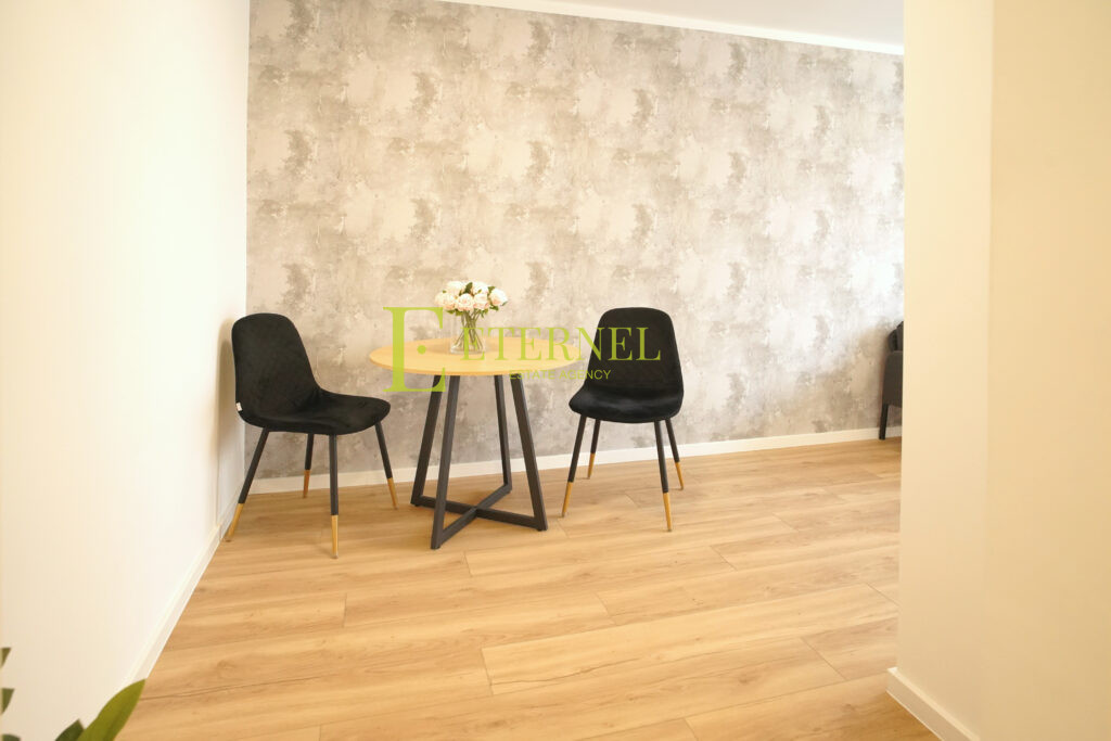 Mieszkanie 2-pokojowe po remoncie 26,7m2 – Os. Na Stoku