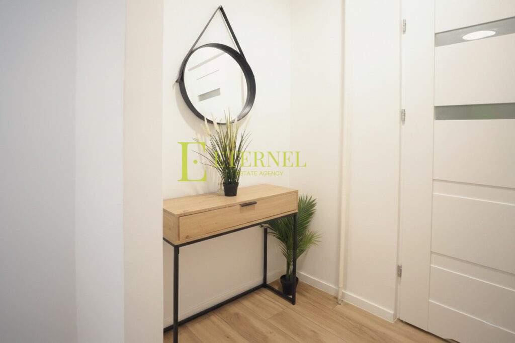 Mieszkanie 2-pokojowe po remoncie 26,7m2 – Os. Na Stoku