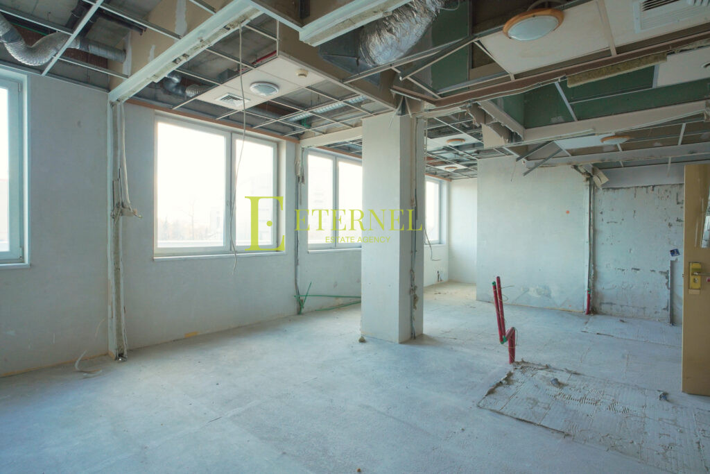Przestronny lokal dla inwestorów i deweloperów 1 415,86m2 – ul. Bratysławska