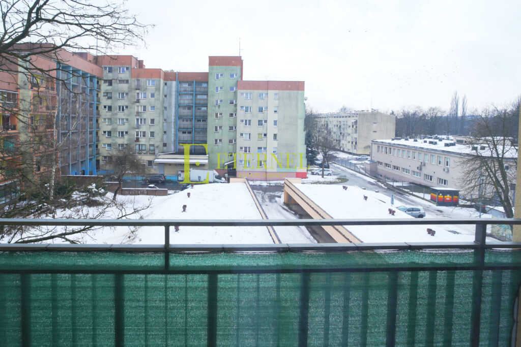 Przestronne mieszkanie 2-pokojowe 52m2 z piwnicą – Os. Kolorowe, Nowa Huta