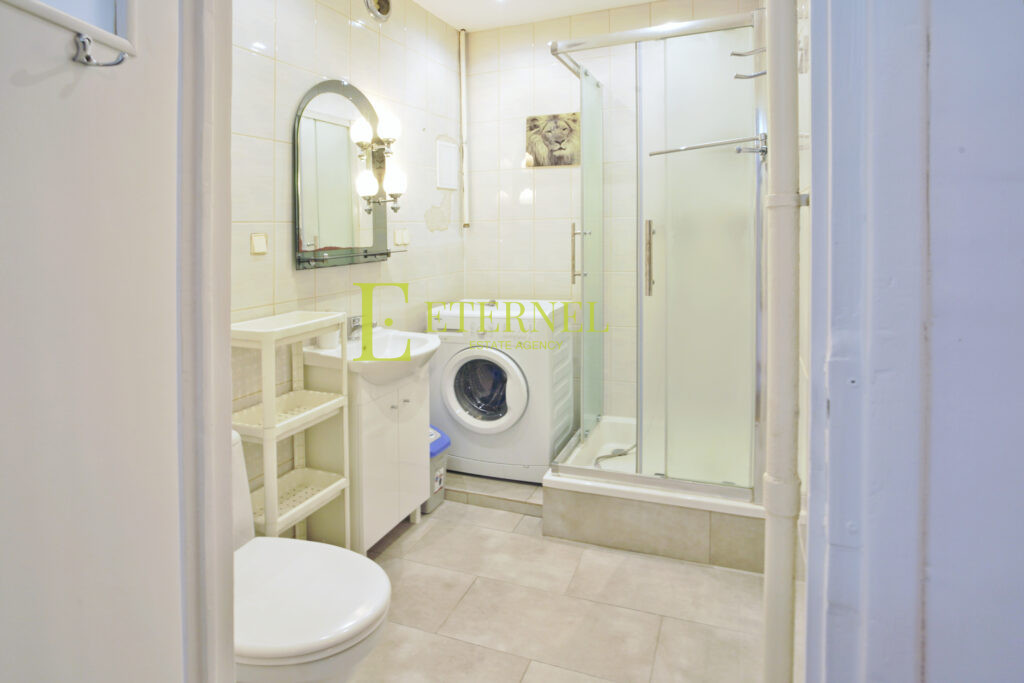 Przestronne mieszkanie 2-pokojowe 52m2 z piwnicą – Os. Kolorowe, Nowa Huta