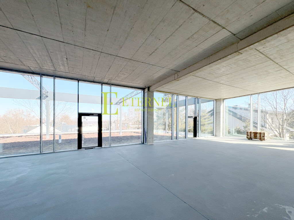 Винятковий комерційний простір 284м2 з терасою 200м2 – вул. Chełmska