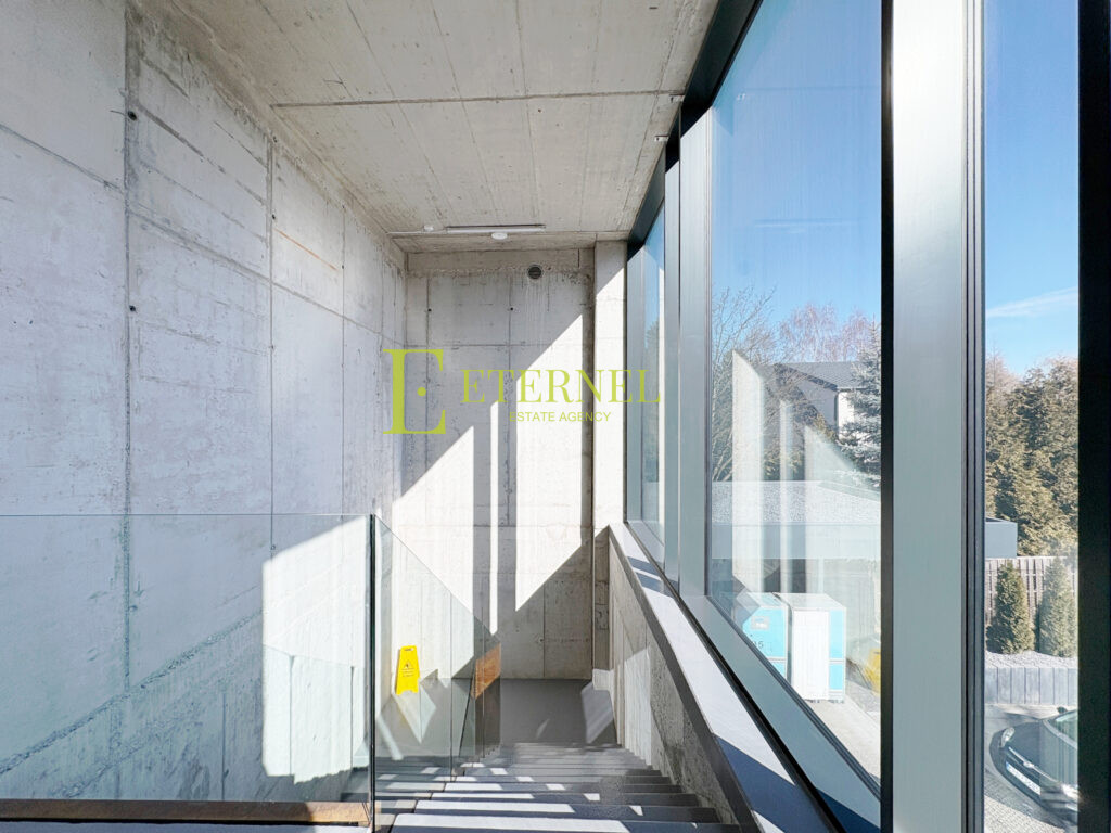 Винятковий комерційний простір 284м2 з терасою 200м2 – вул. Chełmska