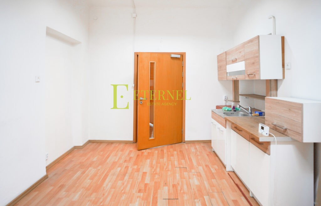 Lokal użytkowy 104m2 | ul. Krowoderska | Ścisłe centrum Krakowa | Parter kamienicy
