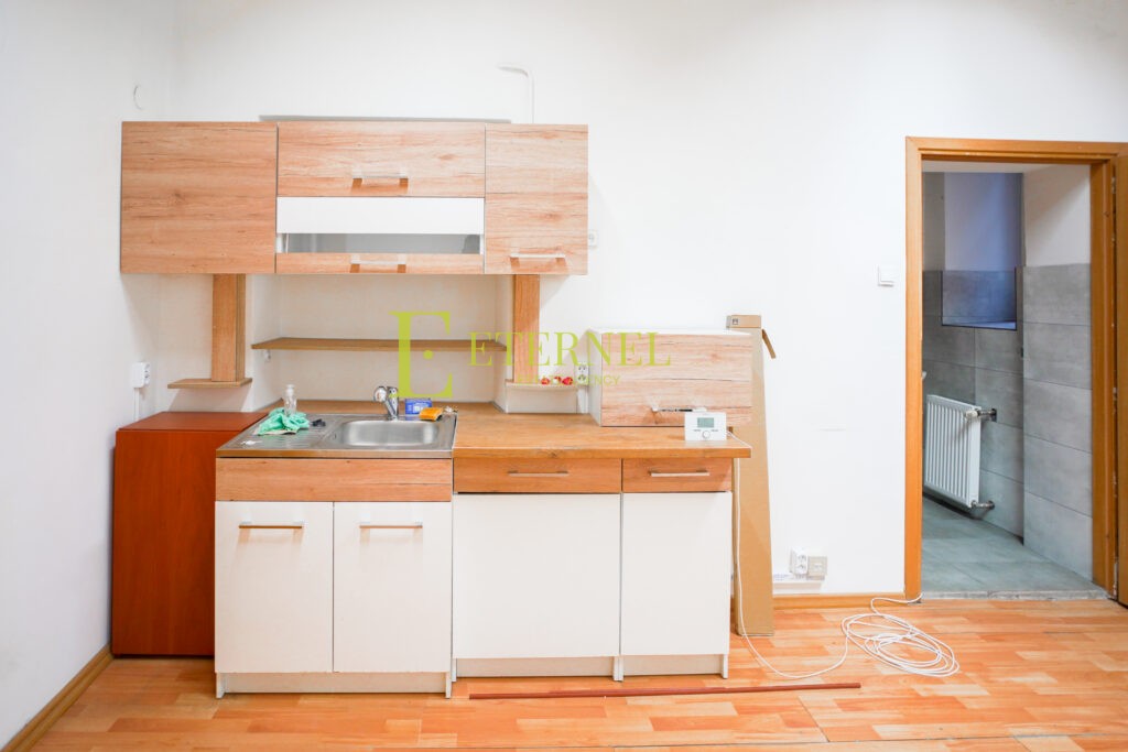 Lokal użytkowy 104m2 | ul. Krowoderska | Ścisłe centrum Krakowa | Parter kamienicy