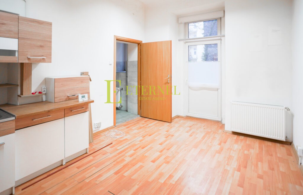 Lokal użytkowy 104m2 | ul. Krowoderska | Ścisłe centrum Krakowa | Parter kamienicy