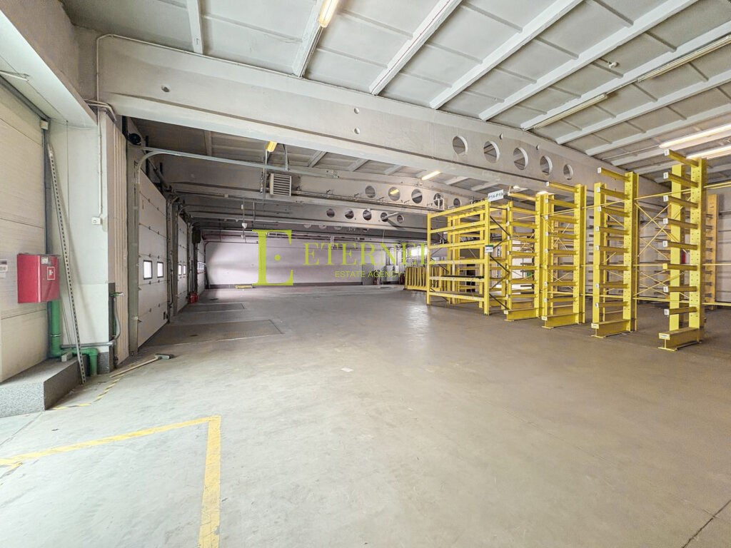 Obiekt biurowo-magazynowy 1 501 m2 na działce 5 638 m2 na sprzedaż – Kraków, Łęg (Czyżyny)