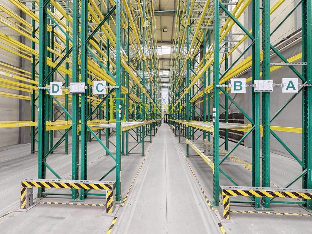 Obiekt biurowo-magazynowy 1 501 m2 na działce 5 638 m2 na sprzedaż – Kraków, Łęg (Czyżyny)
