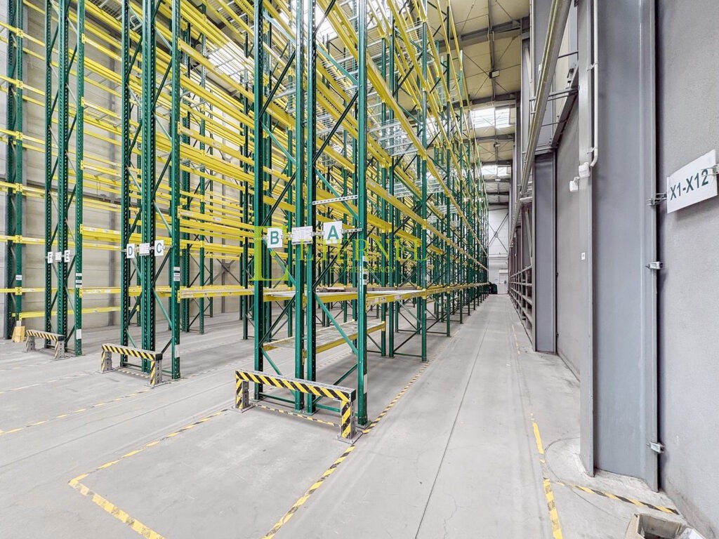 Obiekt biurowo-magazynowy 1 501 m2 na działce 5 638 m2 na sprzedaż – Kraków, Łęg (Czyżyny)