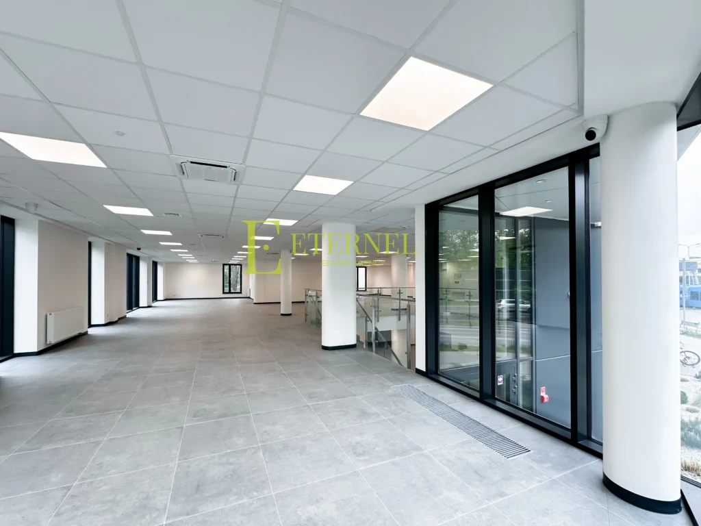 Lokal handlowo-usługowy na wynajem 467,57 m2 – Al. Jana Pawła II, Kraków, Czyżyny