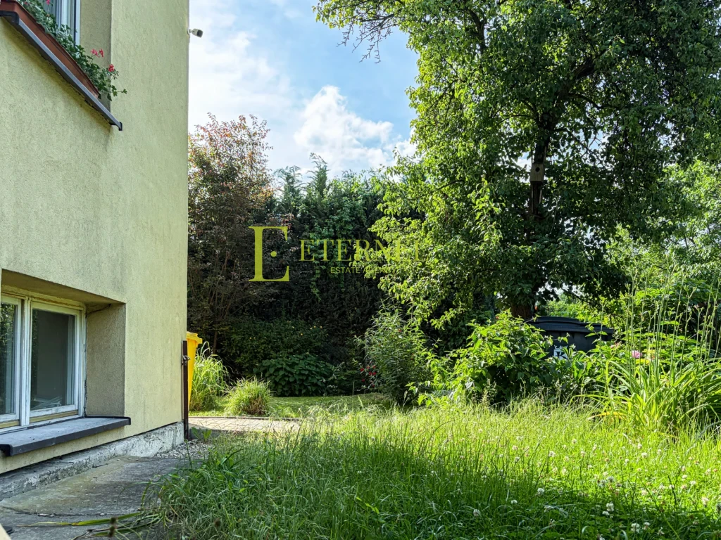 Lokal użytkowy 37 m2 na sprzedaż w odrestaurowanej kamienicy – Kraków, Olsza / Osiedle Oficerskie