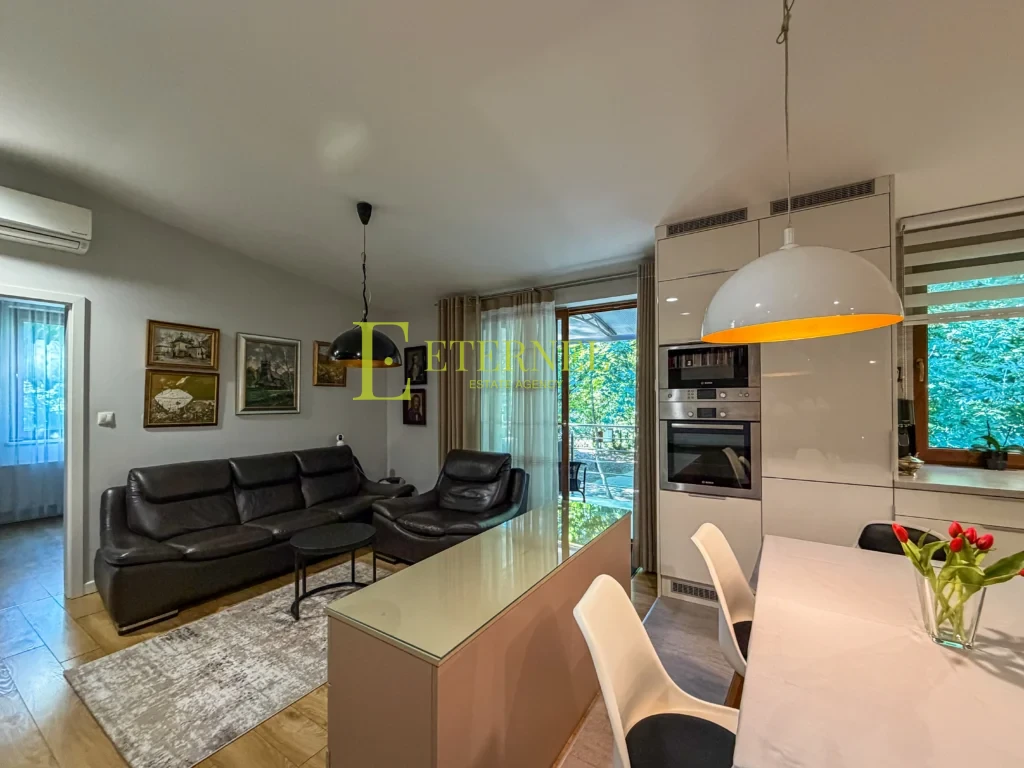 Apartament 2-pokojowy 60 m2 z widokiem na Park Decjusza do wynajęcia – Wola Justowska, Kraków, Zwierzyniec