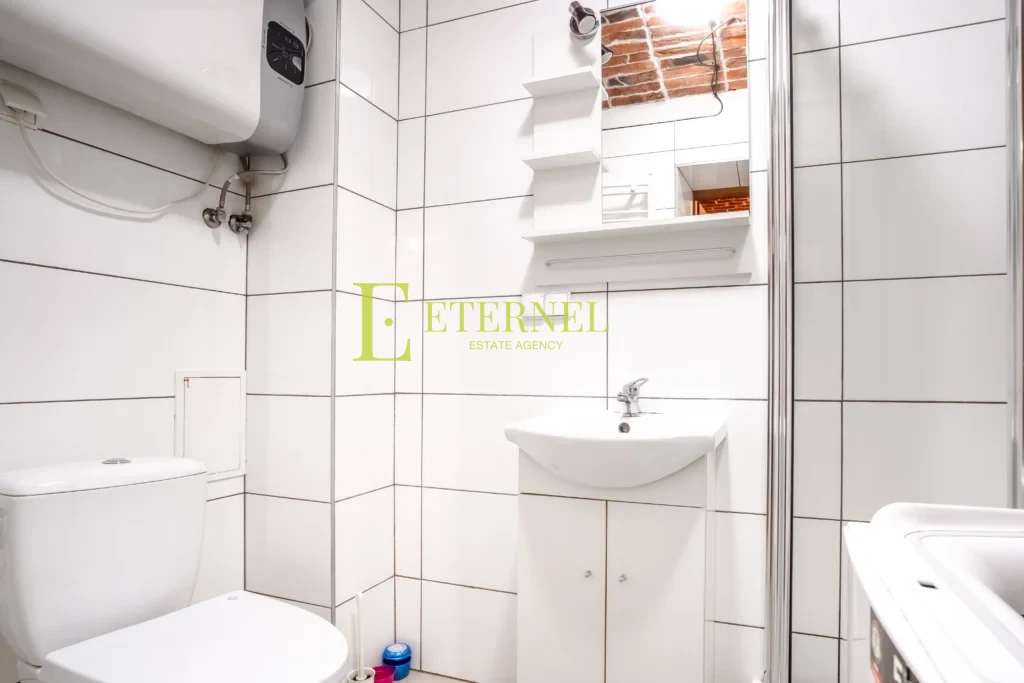 Lokal mieszkalny 22,85 m2 po remoncie w ścisłym centrum Krakowa do wynajęcia – ul. Lubelska, Kraków, Krowodrza