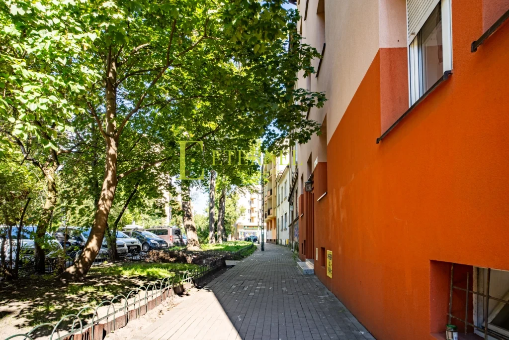 Lokal użytkowy 30,6 m2 urządzony jako mieszkanie na sprzedaż – ul. Gramatyka, Kraków, Krowodrza